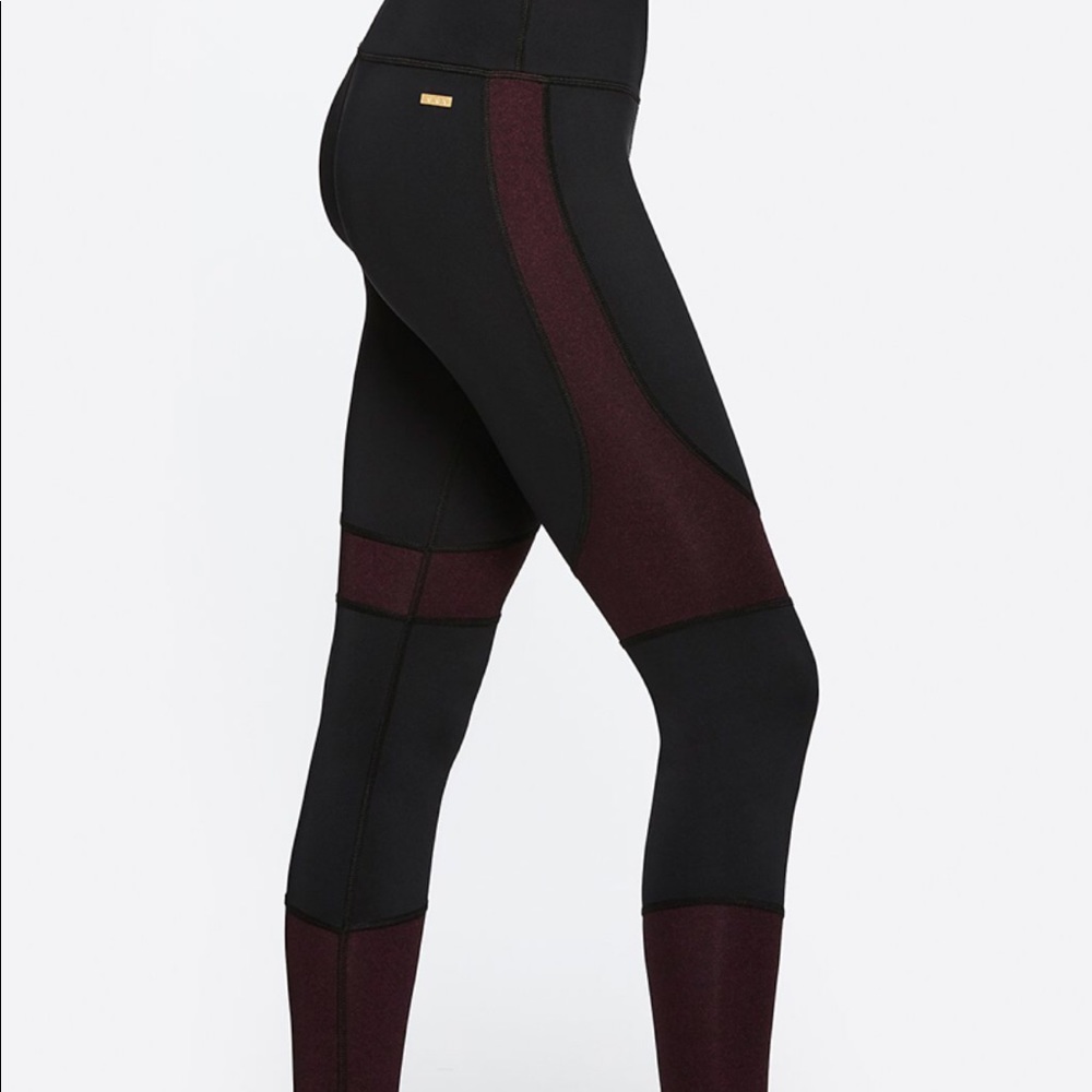 Alala leggings